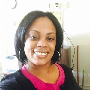 Meet your Posher, Denise