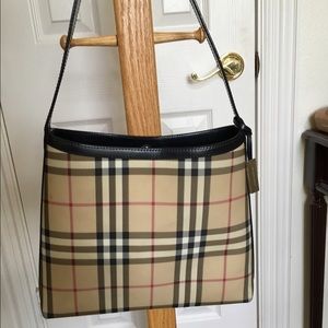 Burberry Purse Authentic