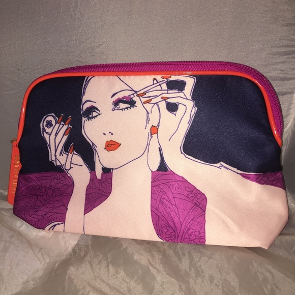 Estee Lauder Handbags - Estée Lauder Classy lady pic satin cosmetic bag NEW