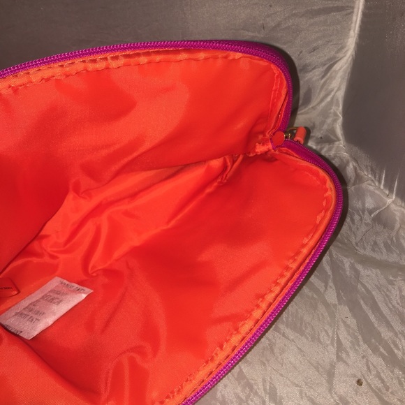 Estée Lauder Classy lady pic satin cosmetic bag NEW - Picture 3 of 3