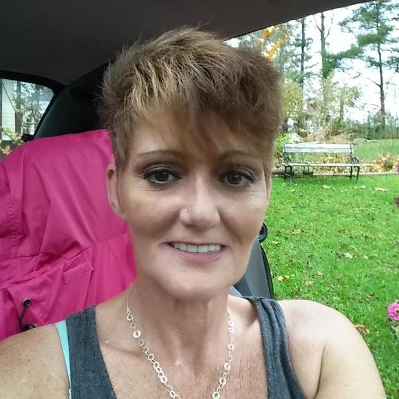 Meet your Posher, Hope - Picture 1 of 1