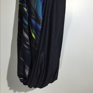 Fabletics reversible scarf.