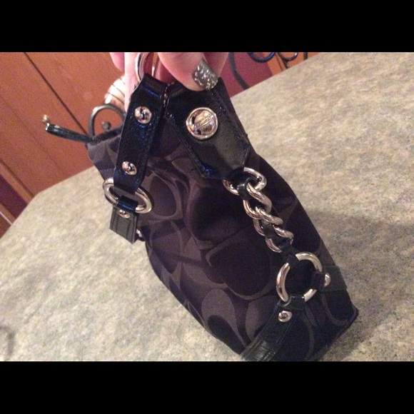 Authentic Coach purse - Picture 3 of 4