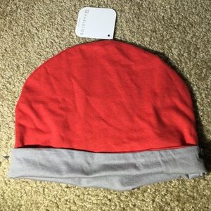 Fabletics reversible Hat