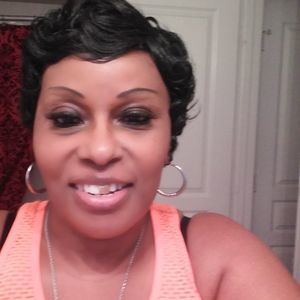 Meet your Posher, Lorraine