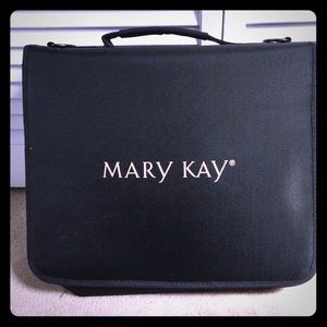 Mary Kay sample carrier