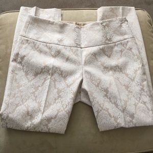 Beautiful Elie Tahari Jacquard cigarette pants. 4