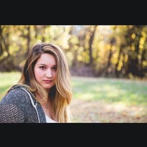 Meet your Posher, Andrea