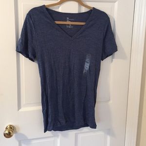 Classic Gap vneck