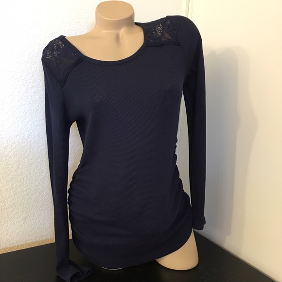 Motherhood Maternity Medium Ruched Lace Top