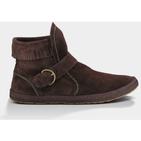 Ugg Australia - Amely Genuine Sheepskin Bootie