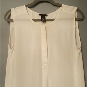 Sleeveless top - Size 12
