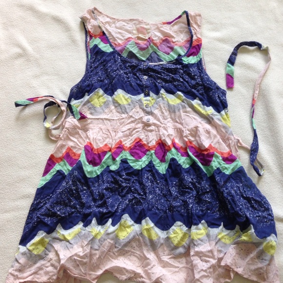 💛 Quiksilver Loose Summer Tank sz M - Picture 2 of 4