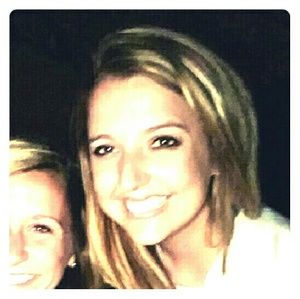 Meet your Posher, Leah