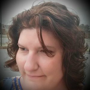 Meet your Posher, Suzanne