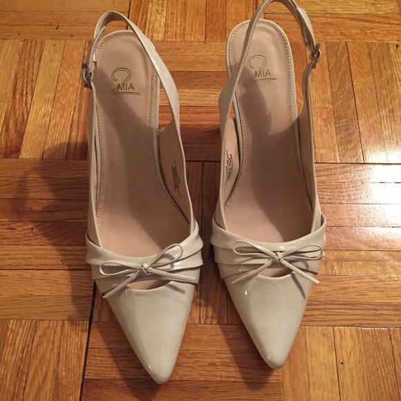 💥NEW MARKDOWN💥 Mia 2 Lanis Kitten Heel