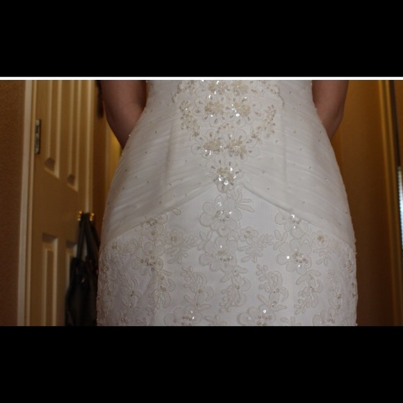 Oleg Cassini wedding gown - Picture 4 of 4