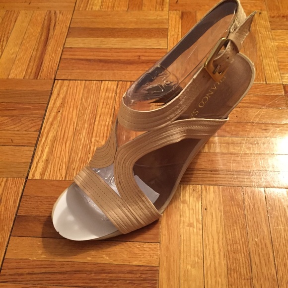 💥MEW MARKDOWN💥 Franco Sarto Adonis Sandals