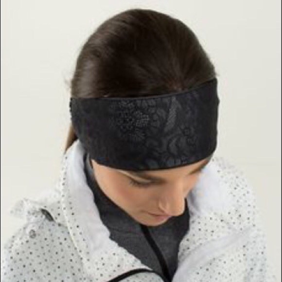 lululemon athletica Accessories - SALE 🎉 BRAND NEW Lululemon Frosty Run Ear Warmer