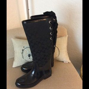 Coach boots