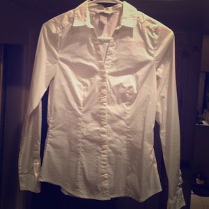 Perfect fitted white Button up