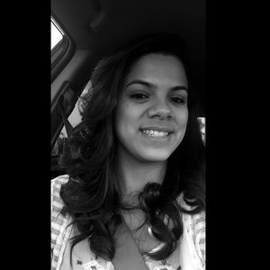 Meet your Posher, Clarissa