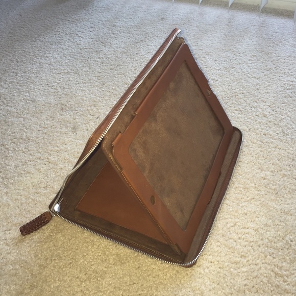 Cole Haan Accessories - Beautiful leather iPad cover Cole Haan Accessories - Beautiful leather iPad cover