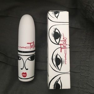 MAC LE lipstick in Sin