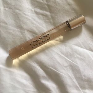 FLOWERBOMB rollerball 95% full