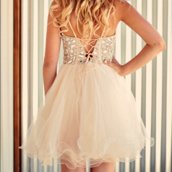 Selling prom or formal dress !! Only worn once ! - Picture 3 of 4