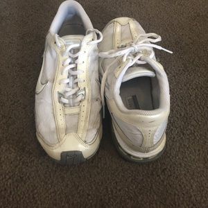 Nike Reax tennis shoes sz 8