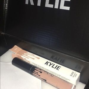 Kylie Gloss in "So Cute"