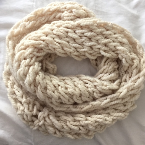 Infinity scarf