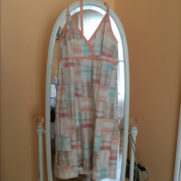 Vineyard Vines halter madras dress size 2 - Picture 1 of 4