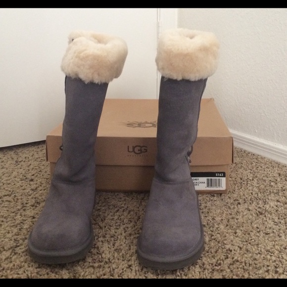 UGG Upside Boots - Picture 1 of 4