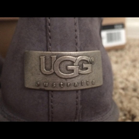 UGG Upside Boots - Picture 3 of 4