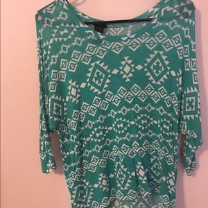 Rue 21 quarter length sleeve shirt