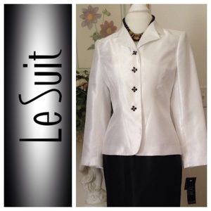Short sale!📢🏷Le Suit 🐼 white&black woman's suit