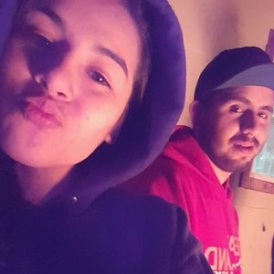 Meet your Posher, Thalia