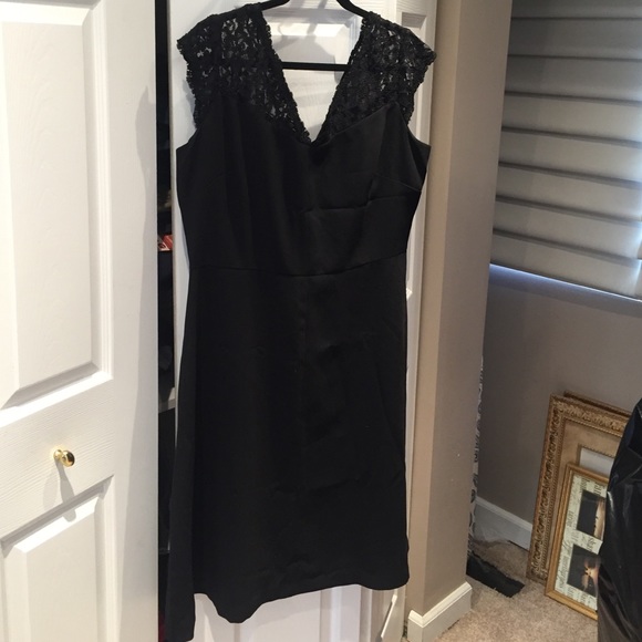 Donna Ricco Black Cocktail Dress