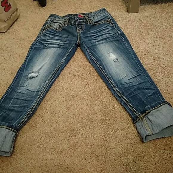 Cute jean capris!