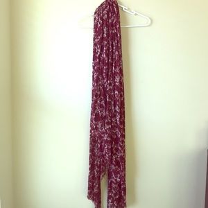 Maroon patterned scarf