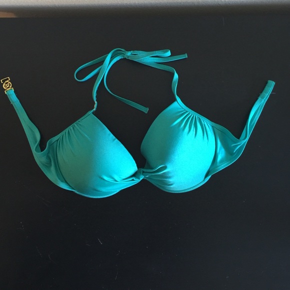 Victoria's Secret bikini top in 36D