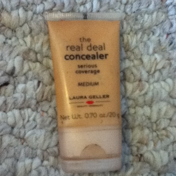 The real deal concealer in medium