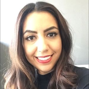 Meet your Posher, Esperanza