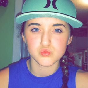 Meet your Posher, Flicka