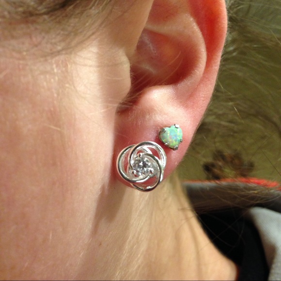 24 hour sale!! Cute silver plated earrings - Picture 3 of 3