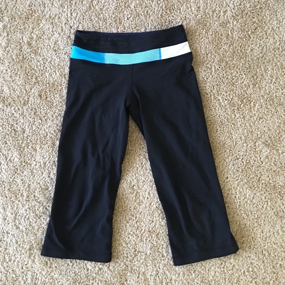 Lululemon Reversible Groove Crop