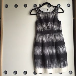 Banana republic 100% silk dress 00P