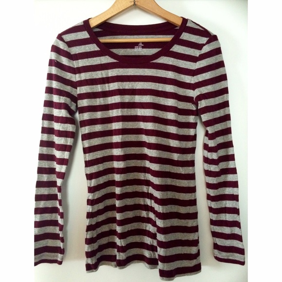 GAP layering basic long sleeve